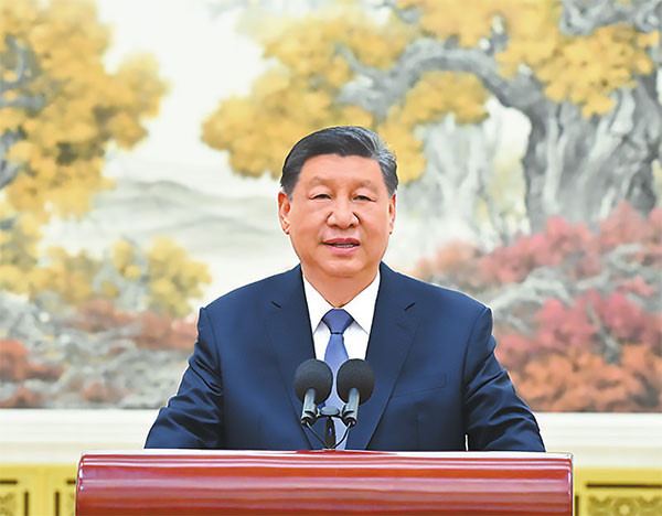 ཟླ་8ཚེས་20ཉིན། ཏང་དང་རྒྱལ་ཁབ་ཀྱི་འགོ་ཁྲིད་པ་ཞི་ཅིན་ཕིང་དང་། ཀྲའོ་ལེ་ཅི། ཝང་ཧུའུ་ཉིང་། ཚའེ་ཆི། ལི་ཞི། ཧན་ཀྲེང་སོགས་ཀྱིས་མི་དམངས་ཚོགས་ཁང་ཆེ་མོར་དབྱར་དུས་ཨོ་ལིམ་ཕིག་ལུས་རྩལ་འགྲན་ཚོགས་སྐབས་33པའི་ཀྲུང་གོའི་ལུས་རྩལ་འཐུས་མི་ཚོགས་པའི་ཁོངས་མི་ཡོངས་ལ་མཇལ་འཕྲད་གནང་ཞིང་། འདི་ནི་ཞི་ཅིན་ཕིང་གིས་གསུང་བཤད་གལ་ཆེན་གནང་བཞིན་པ།