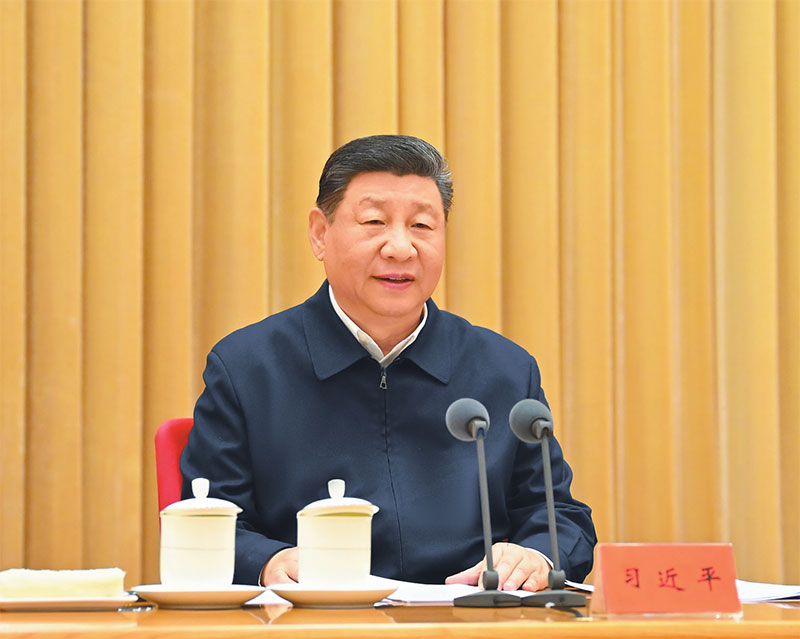 ཟླ་4ཚེས་8དང་9ཉིན་ཀྲུང་དབྱང་གི་མཐའ་འཁོར་ལས་དོན་ཚོགས་འདུ་པེ་ཅིང་དུ་འཚོགས་ཤིང་། འདི་ནི་ཀྲུང་གུང་ཀྲུང་དབྱང་གི་སྤྱི་ཁྱབ་ཧྲུའུ་ཅི་དང་། རྒྱལ་ཁབ་ཀྱི་ཀྲུའུ་ཞི། ཀྲུང་དབྱང་དམག་ཨུད་ཀྱི་ཀྲུའུ་ཞི་བཅས་ཡིན་པའི་ཞི་ཅིན་ཕིང་ཚོགས་འདུར་ཞུགས་ནས་གསུང་བཤད་གལ་ཆེན་གནང་བ།