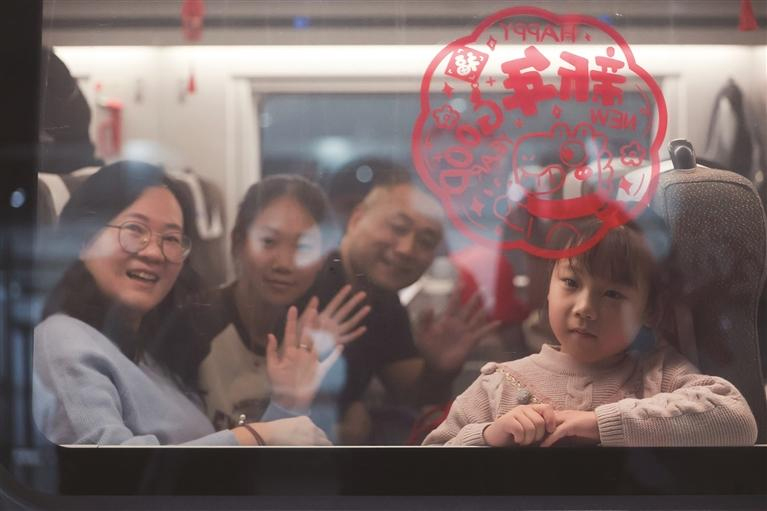 འདི་ནི་ཧྲང་ཧའེ་ཧུང་ཆའོ་མེ་འཁོར་འབབ་ཚུགས་སུ་མེ་འཁོར་G14ལ་བསྡད་པའི་འགྲུལ་པ་མེ་འཁོར་གཏོང་རྒྱུར་སྒུག་བཞིན་པ།