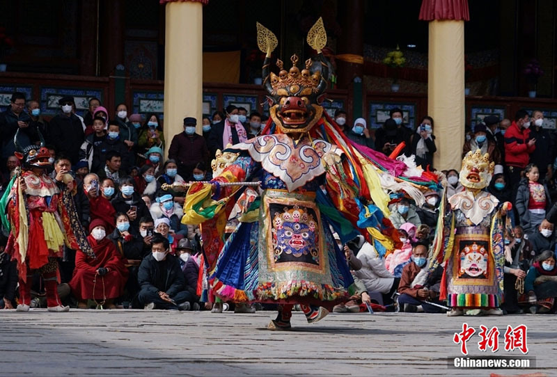 ༄༅།།སྐུ་འབུམ་བྱམས་པ་གླིང་གི་འཆམ། 